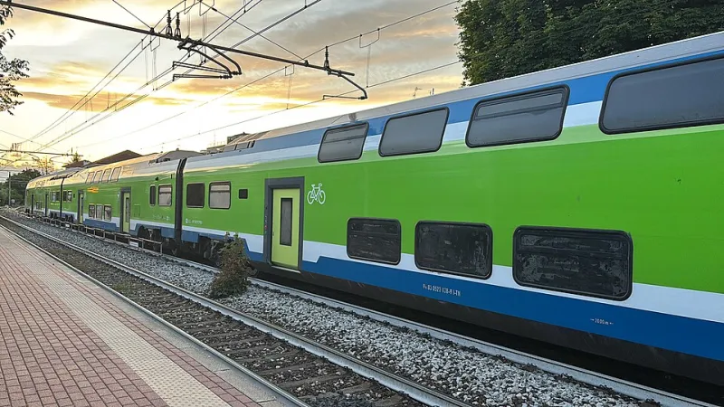 I soldi dei lombardi sui binari sbagliati: chi davvero incassa i miliardi del trasporto regionale