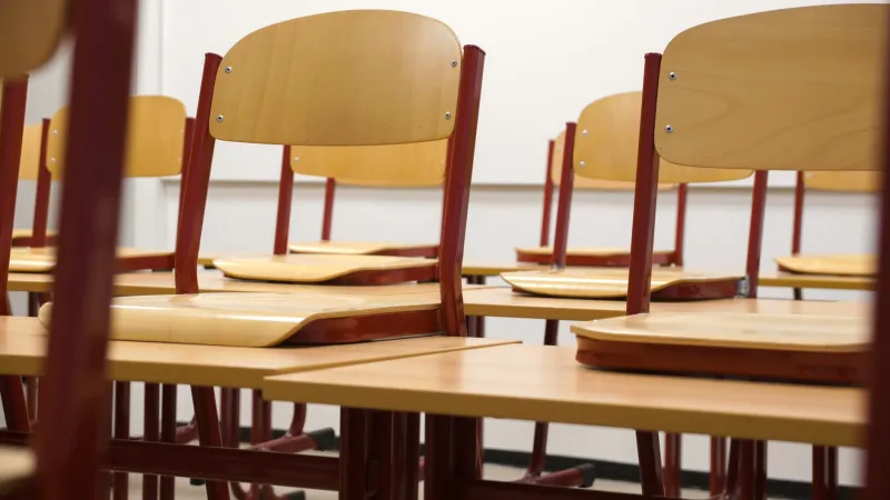 Ricercatori in gabbia, atenei in declino: il prezzo nascosto dell'austerità universitaria in Lombardia